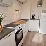 Sur - Emplacement De Choix - - De Nauzan Apartman *
